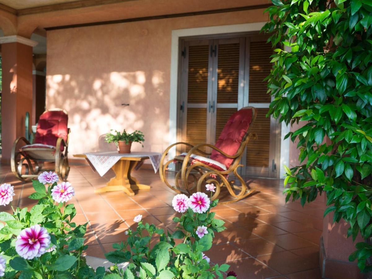 Belvilla By Oyo Villa In Tagliacozzo Bagian luar foto